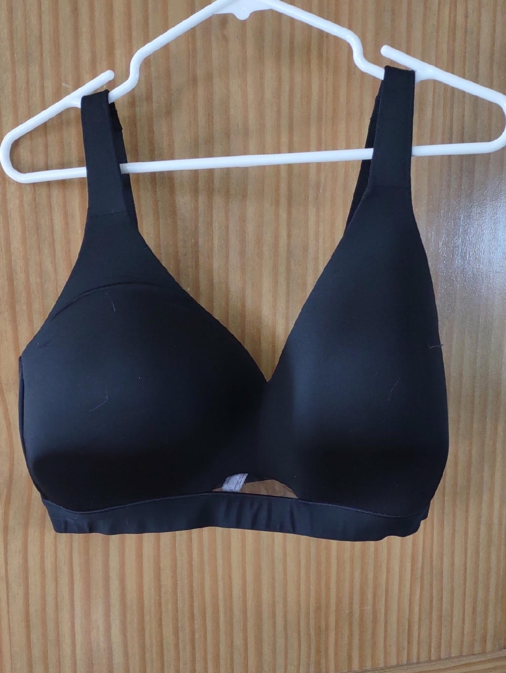 40 F Cacique Smooth Wireless Bra - Black